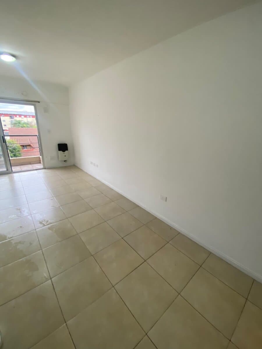 VENTA DEPARTAMENTO MONOAMBIENTE CON PILETA EN MORÓN — foto 7
