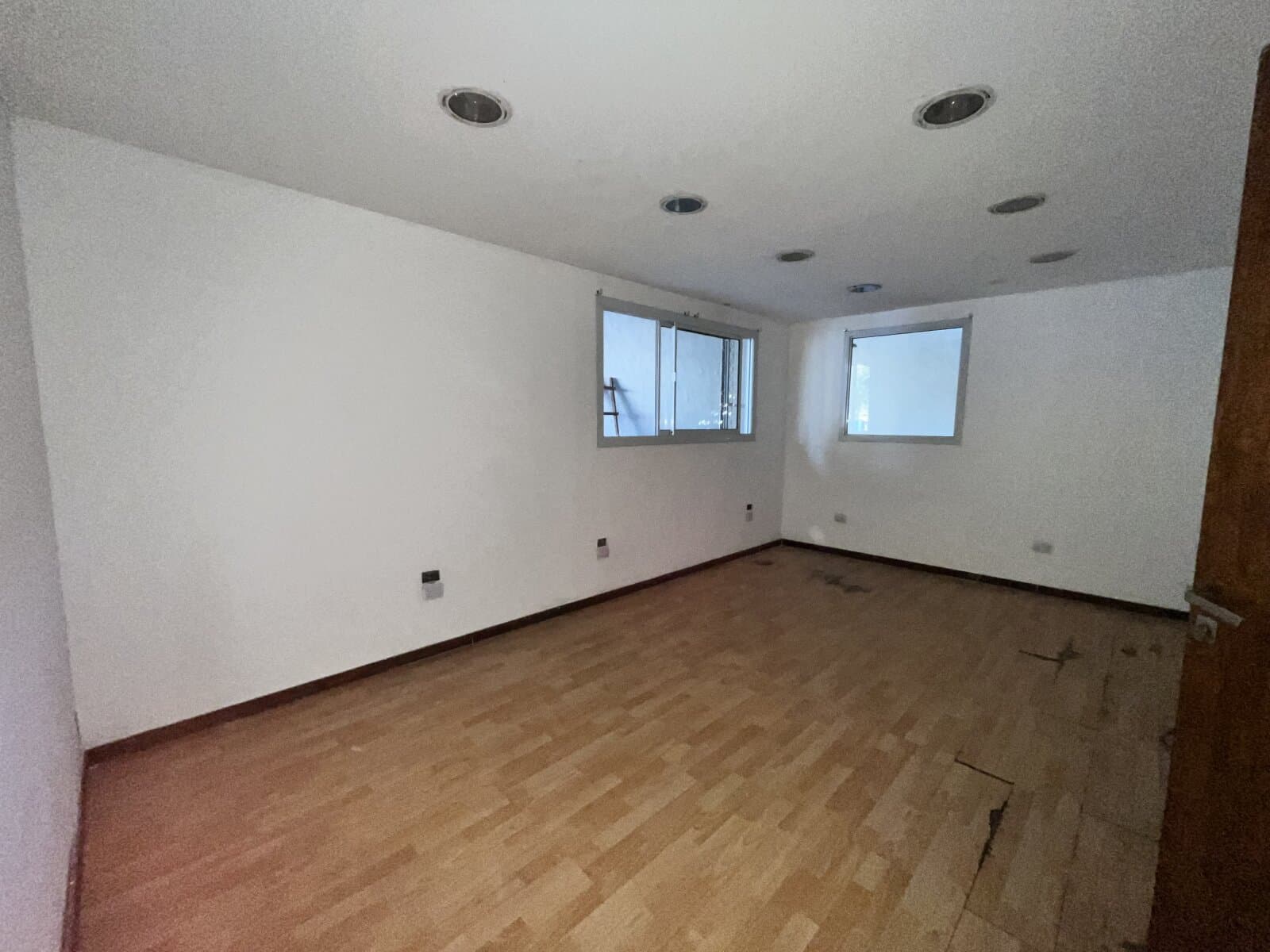 VENDO GALPÓN BARRIO DEAN FUNES — foto 10