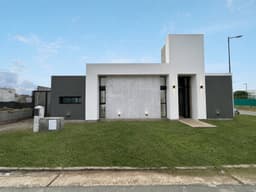 CASA EN VENTA RINCONES DE MANANTIALES 2D 2B - A ESTRENAR!