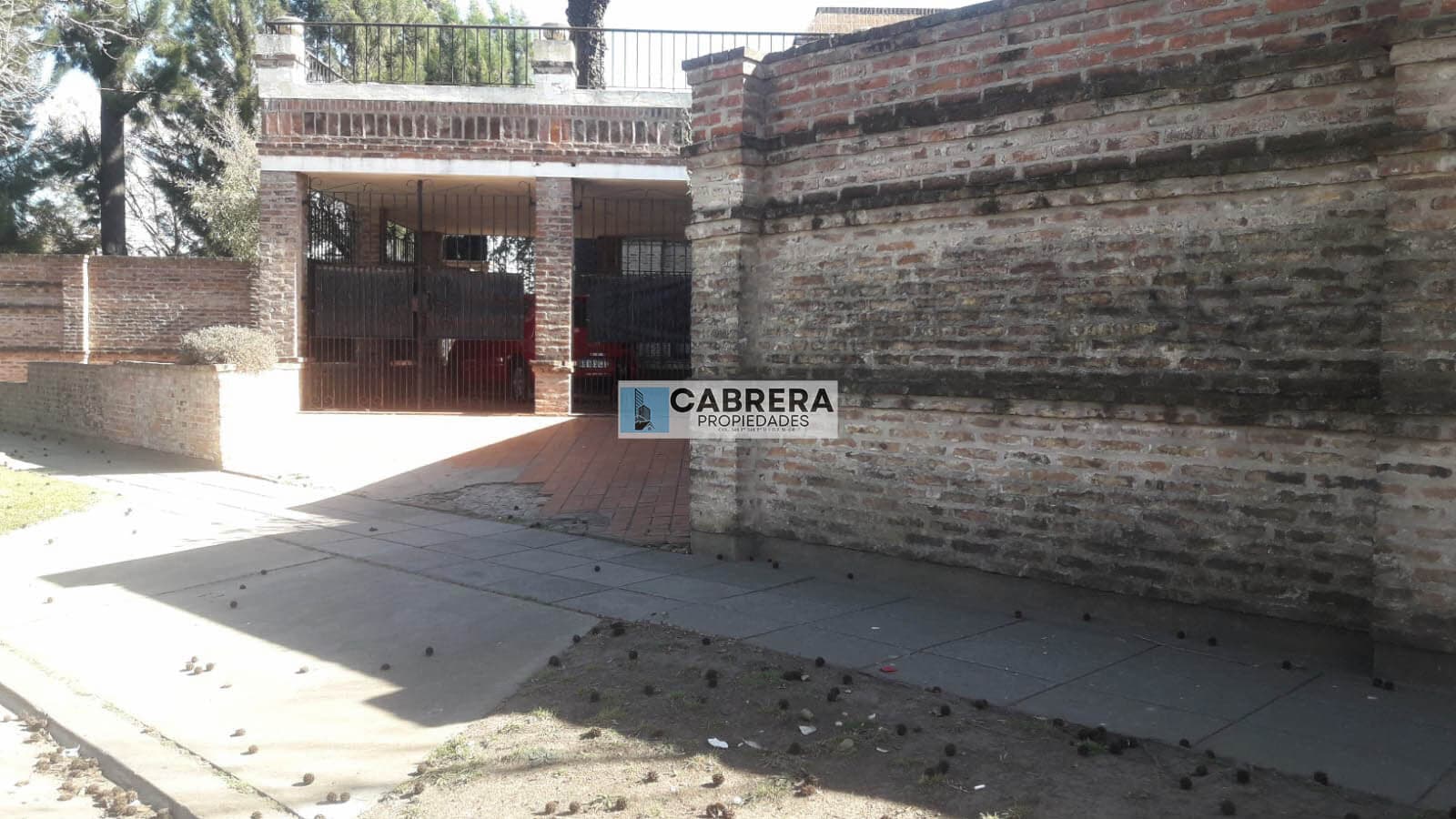 CASA 6 AMBIENTES EN VENTA EN EL CENTRO DE GENERAL RODRIGUEZ — foto 2
