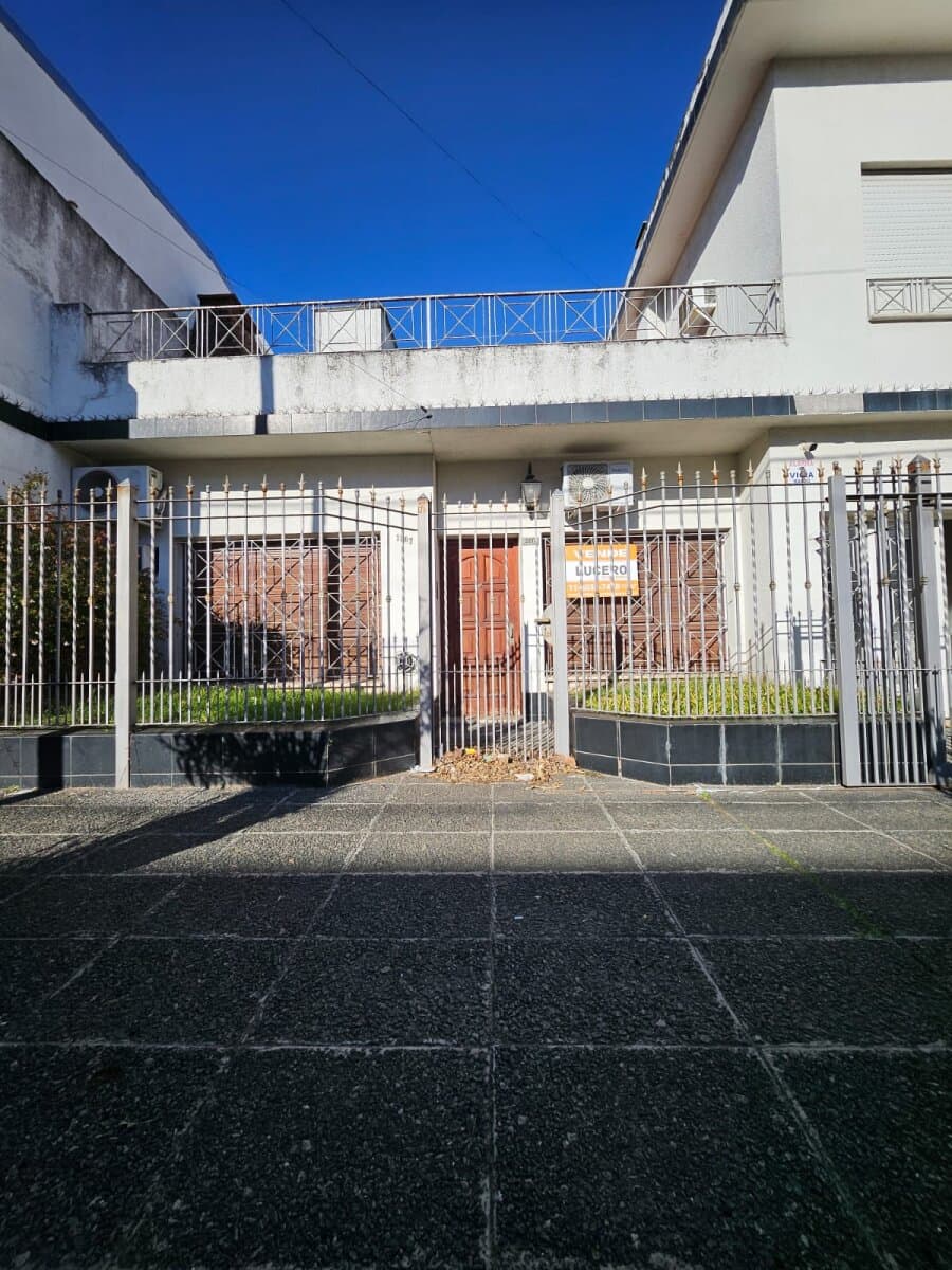 VENTA 5 AMBIENTES EXCELENTE CONSTRUCCIÓN — foto 3