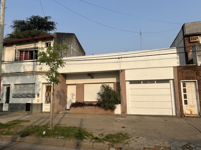 ALQUILER CASA 3 DORM CON COCHERA O. CARRASCO 2180 (EX RICHIERI)