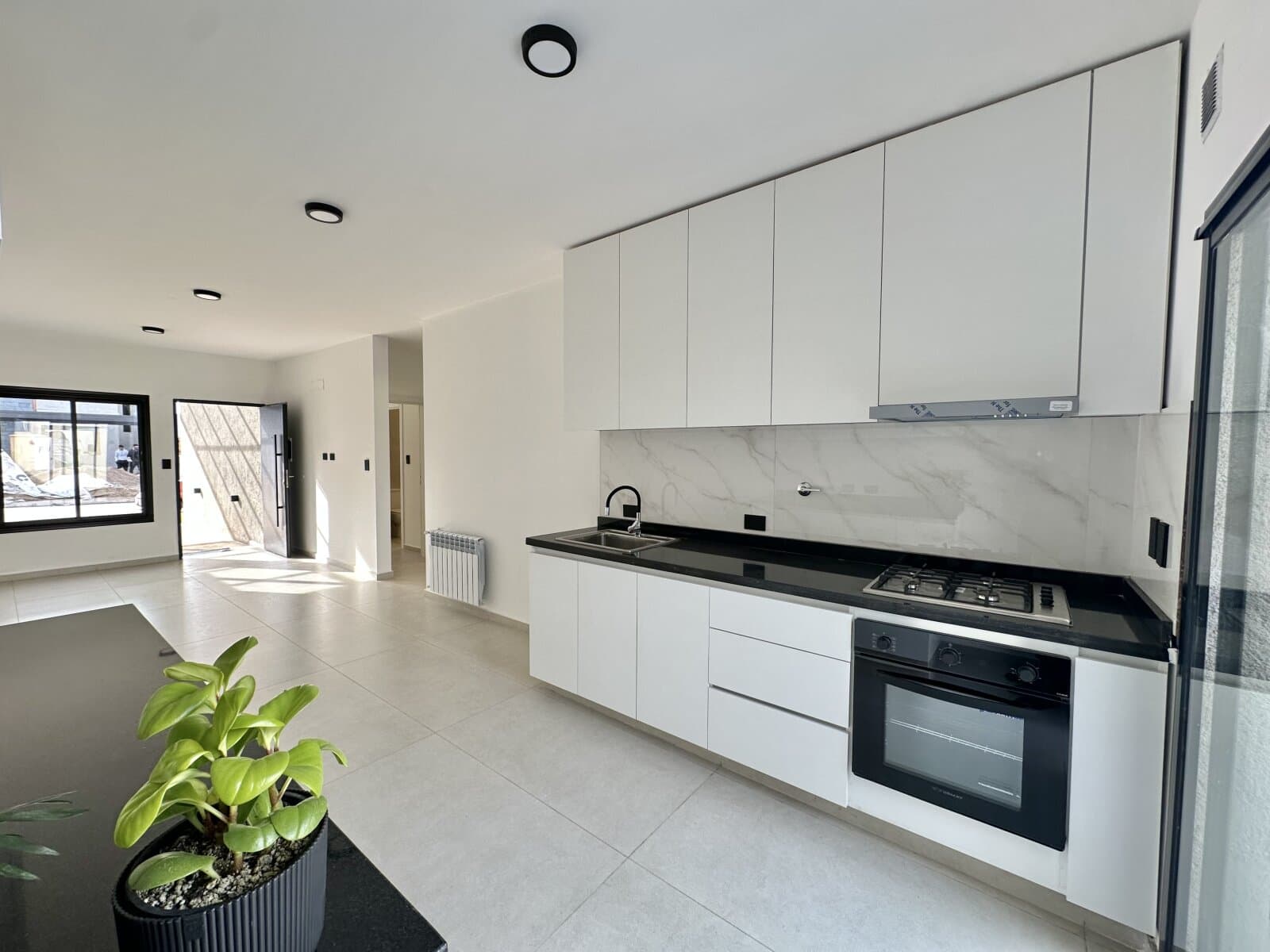 Vendo Duplex Docta 2 Dormitorios NUEVO Planta Baja — foto 3