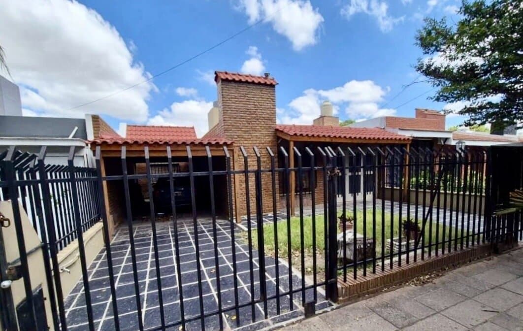 VENTA APTO CREDITO POETA LUGONES 4 DORM — foto 1