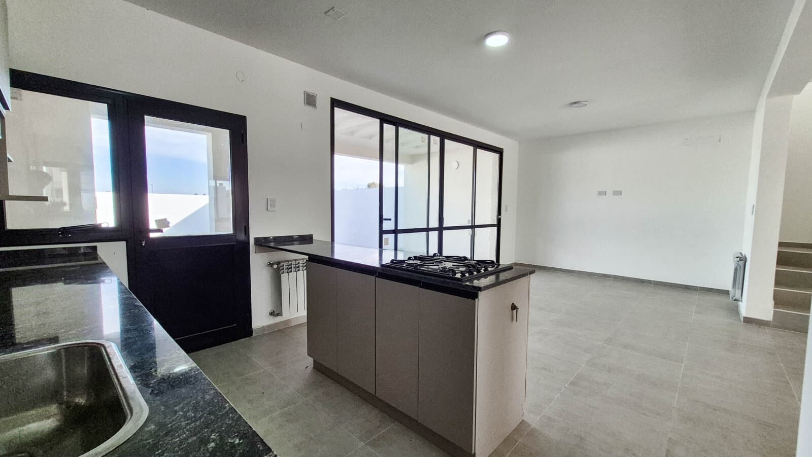 ALQUILO DUPLEX A ESTRENAR 3 DORMITORIOS ZONA SUR — foto 10
