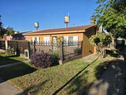 VENTA | Casa de 3 dormitorios con quincho independiente - Barrio 136 Viviendas (IAPV) – Victoria, Entre Ríos