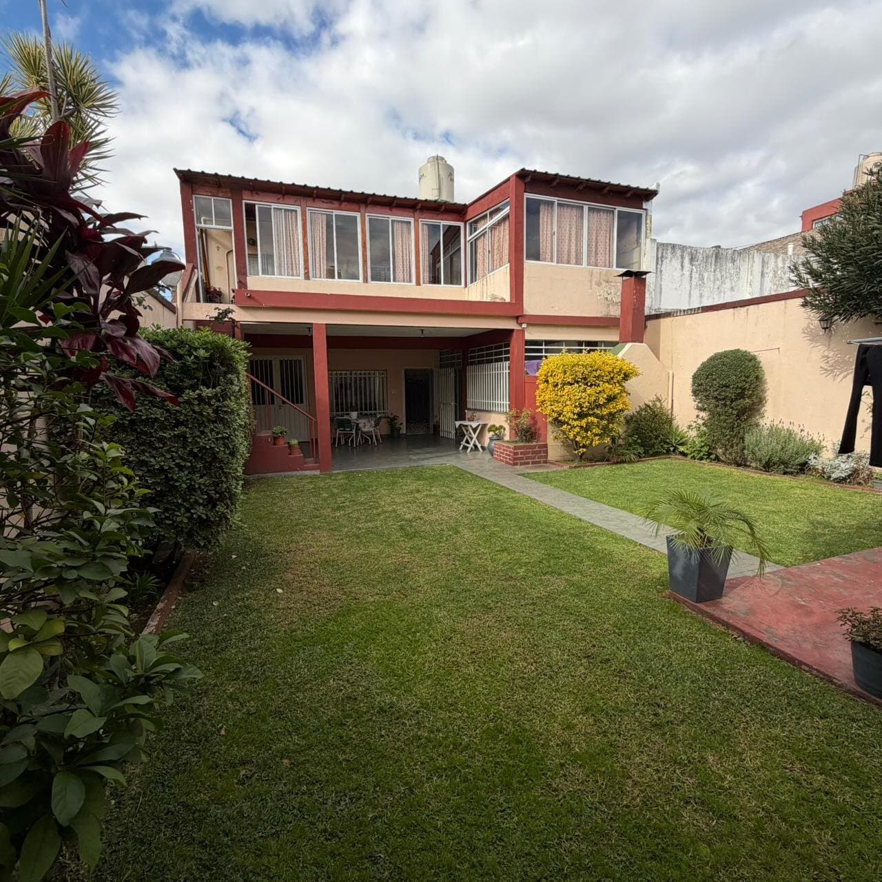 VIVIENDA MULTIFAMILIAR EN ISIDRO CASANOVA — foto 2