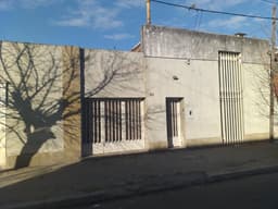 CASA DE 2 DORMITORIOS ARROYITO