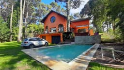 Casa en venta en oportunidad para reciclar- Cárilo . Excelente ubicación