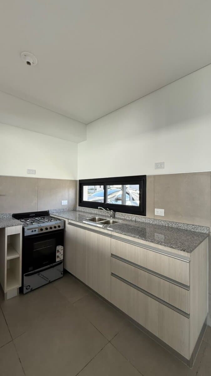 A ESTRENAR - Duplex tres Dormitorios - Miradores de Manantiales 2 — foto 2