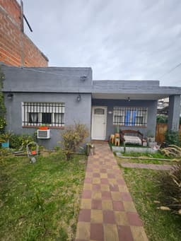 HERMOSA CASA 3AMB EN VENTA EN VILLA TESEI