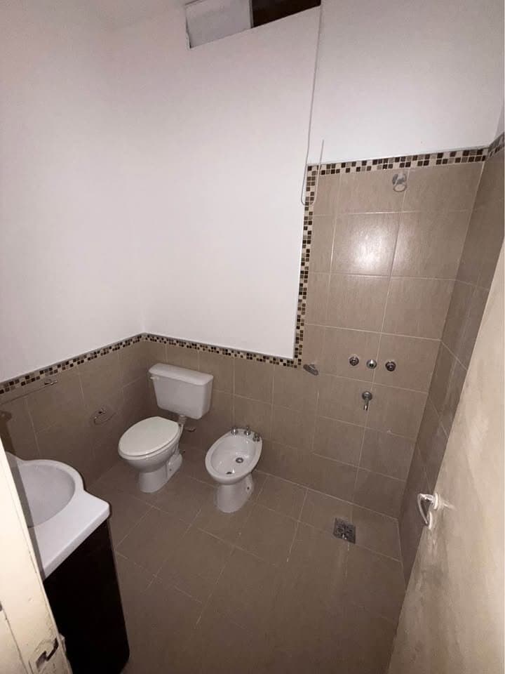 006 Casa de 3 Dormitorios con Patio y cochera APTA CRÉDITO — foto 9
