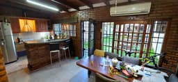 Alvarez Thomas 3328 - Casa de 3 dormitorios con patio y parrillero