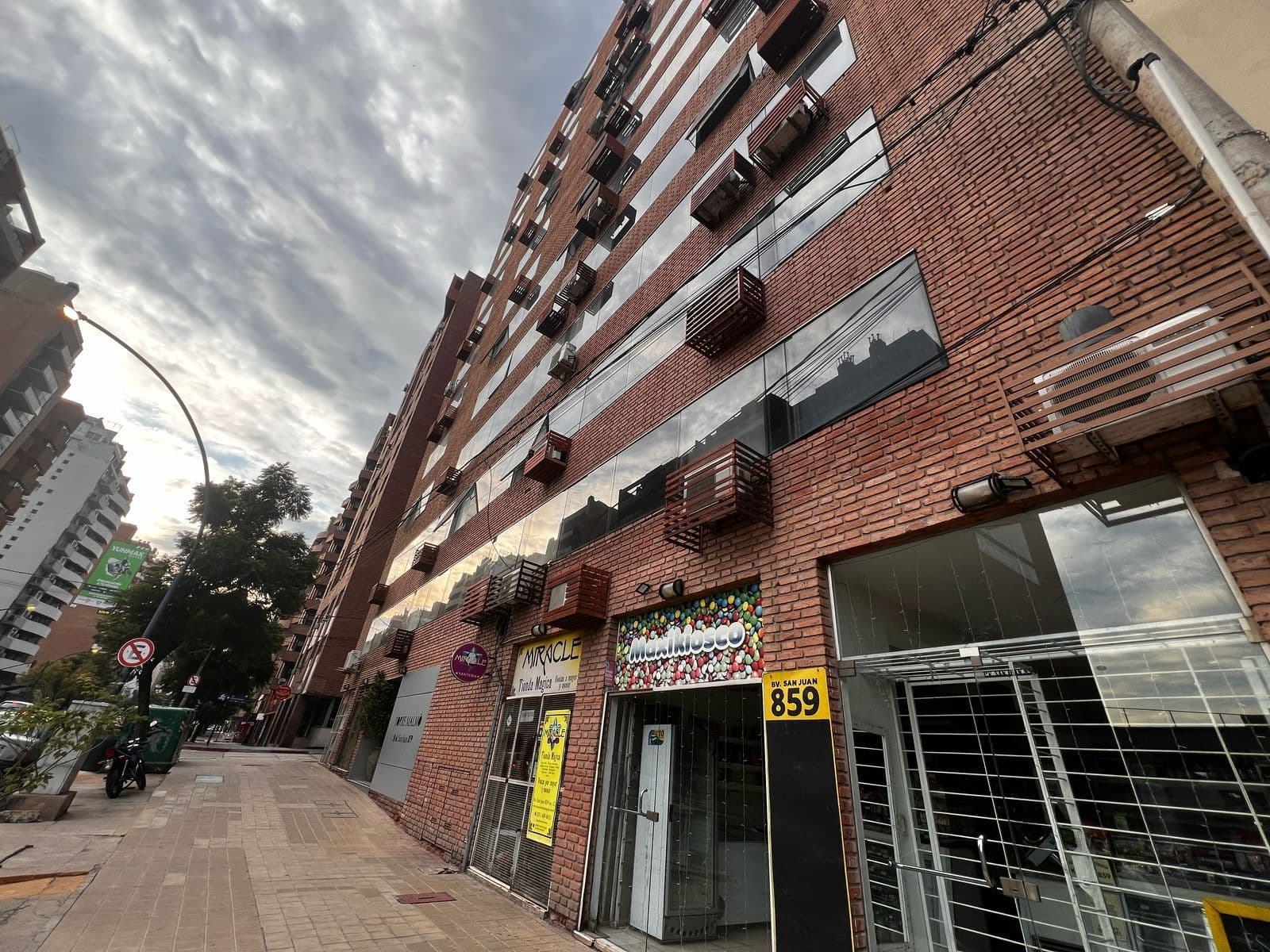ALQUILO MONOAMBIENTE BV SAN JUAN — foto 1