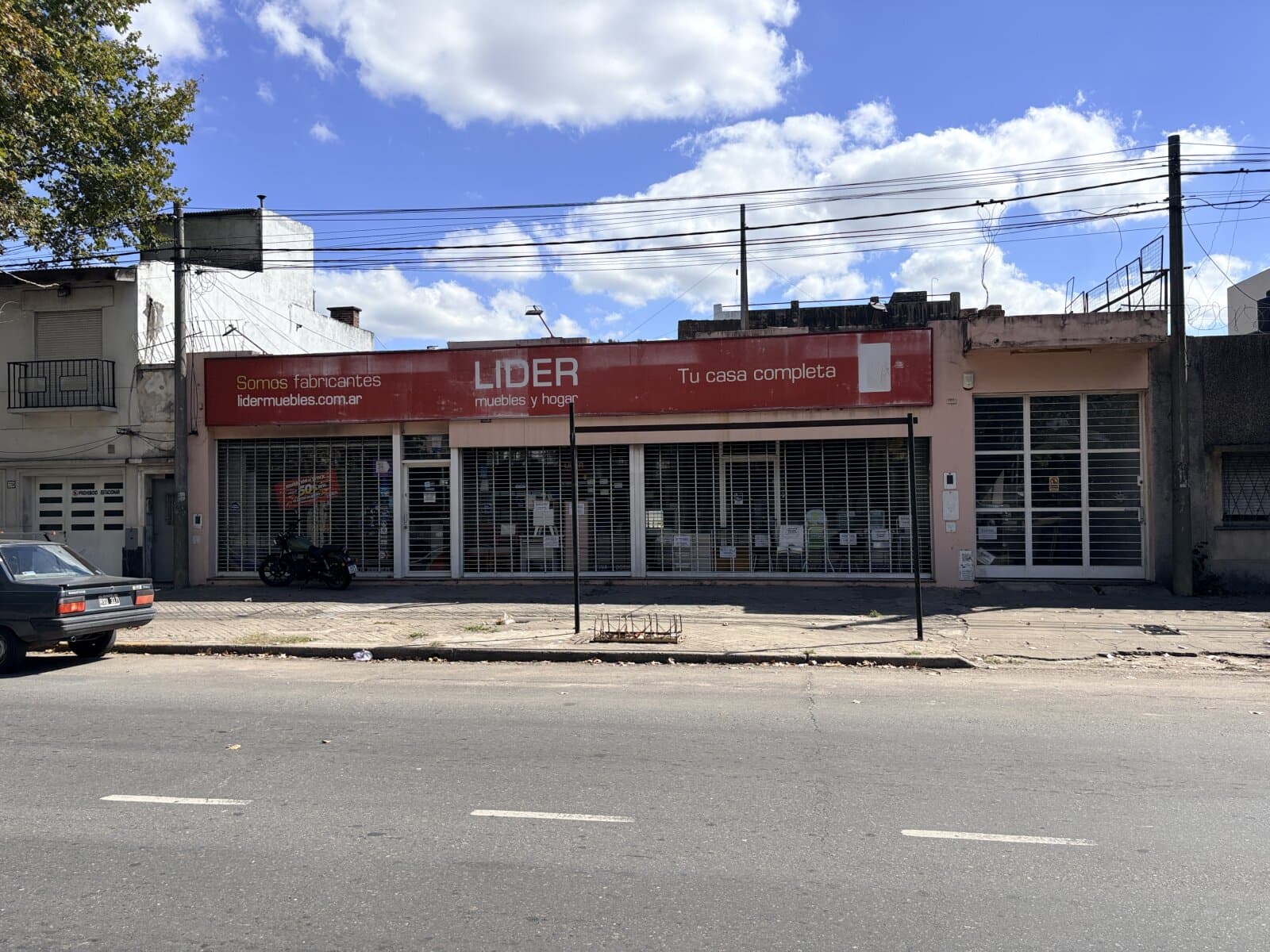 Avellaneda 2270 - Local Comercial — foto 1