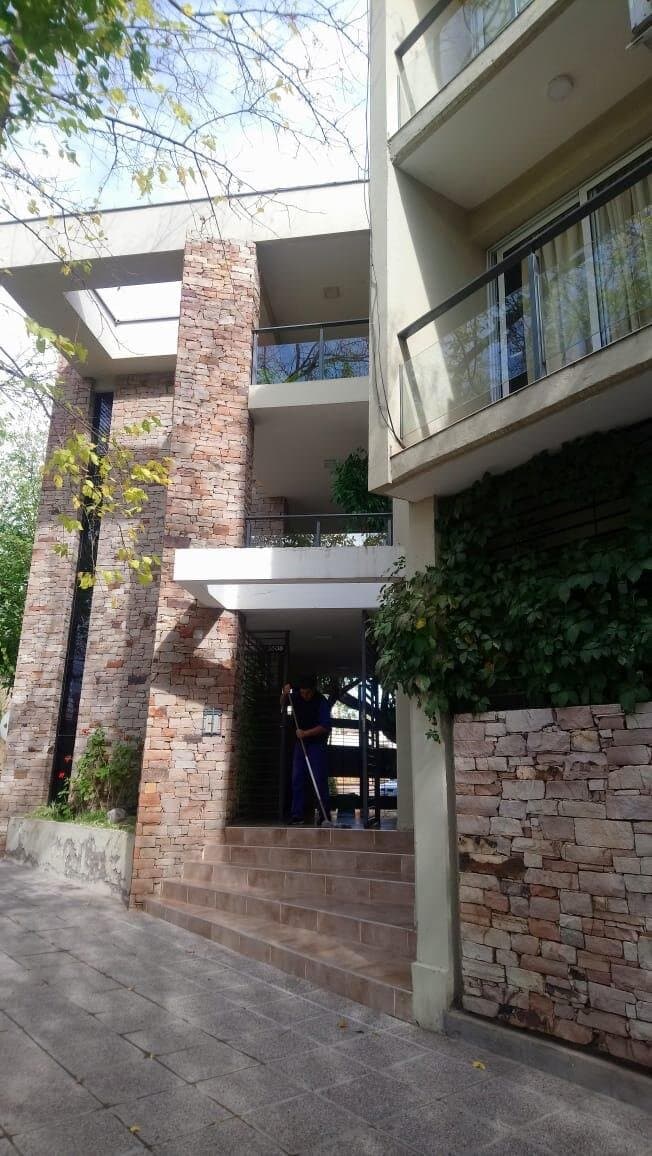 OLASCOAGA Y JOSE HERNANDEZ — foto 2