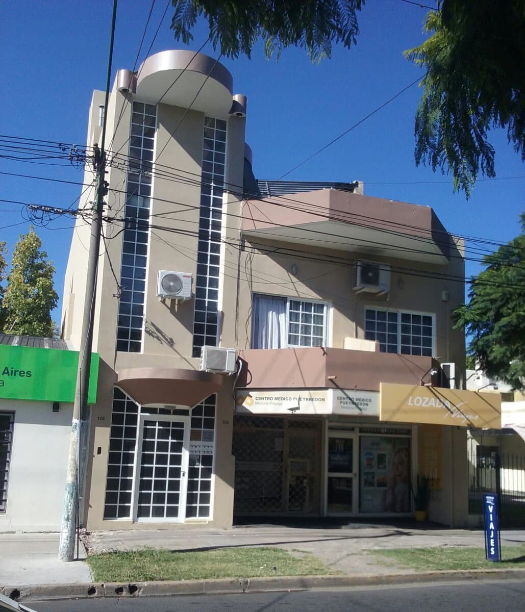 Ituzaingo Edificio centrico con oficinas y locales — foto 1