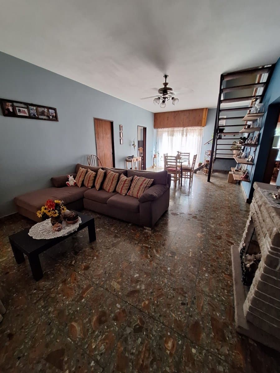 VENTA CHALET 6 AMB.C/COCHERA Y PARQUE VILLA LUZURIAGA (ZONA DEVON) — foto 3