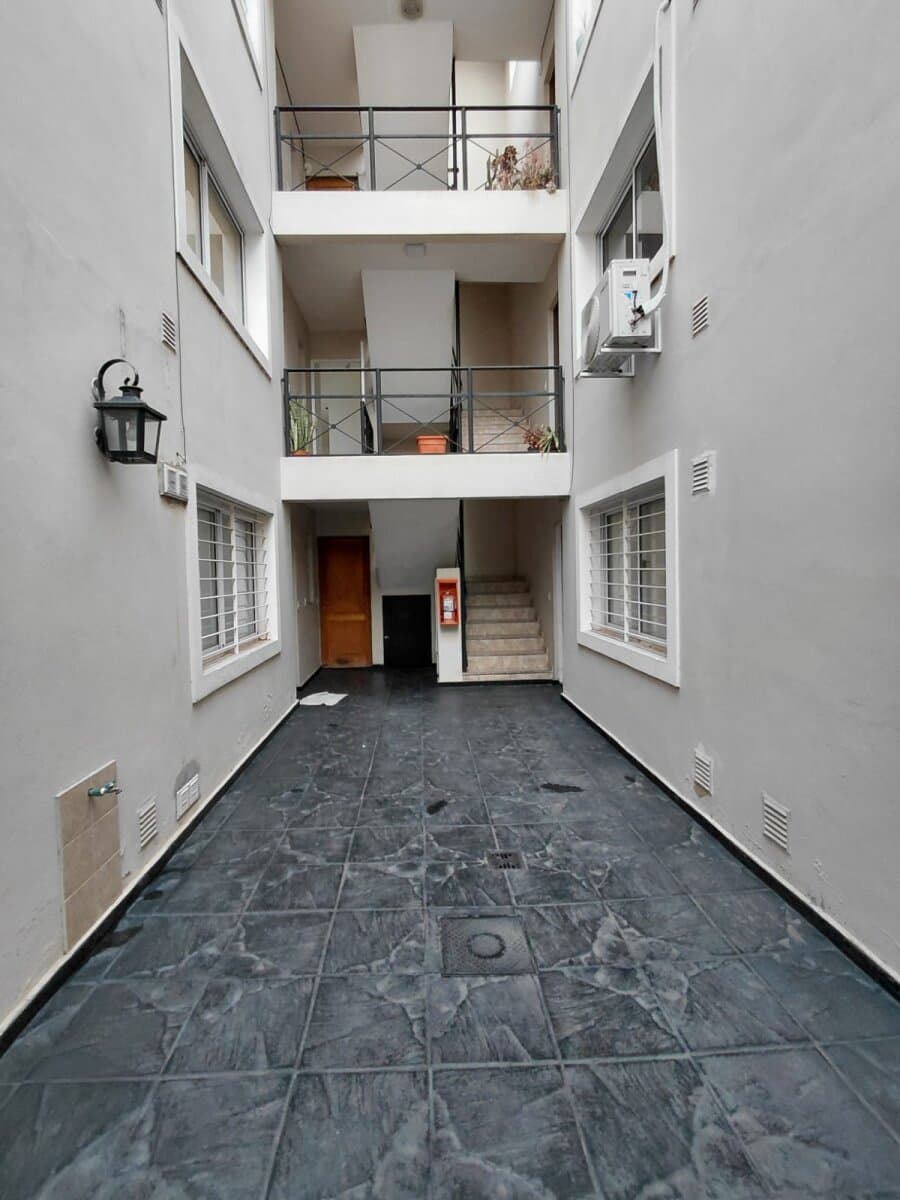 VENTA DE DEPARTAMENTO B° PUEYRREDON — foto 3