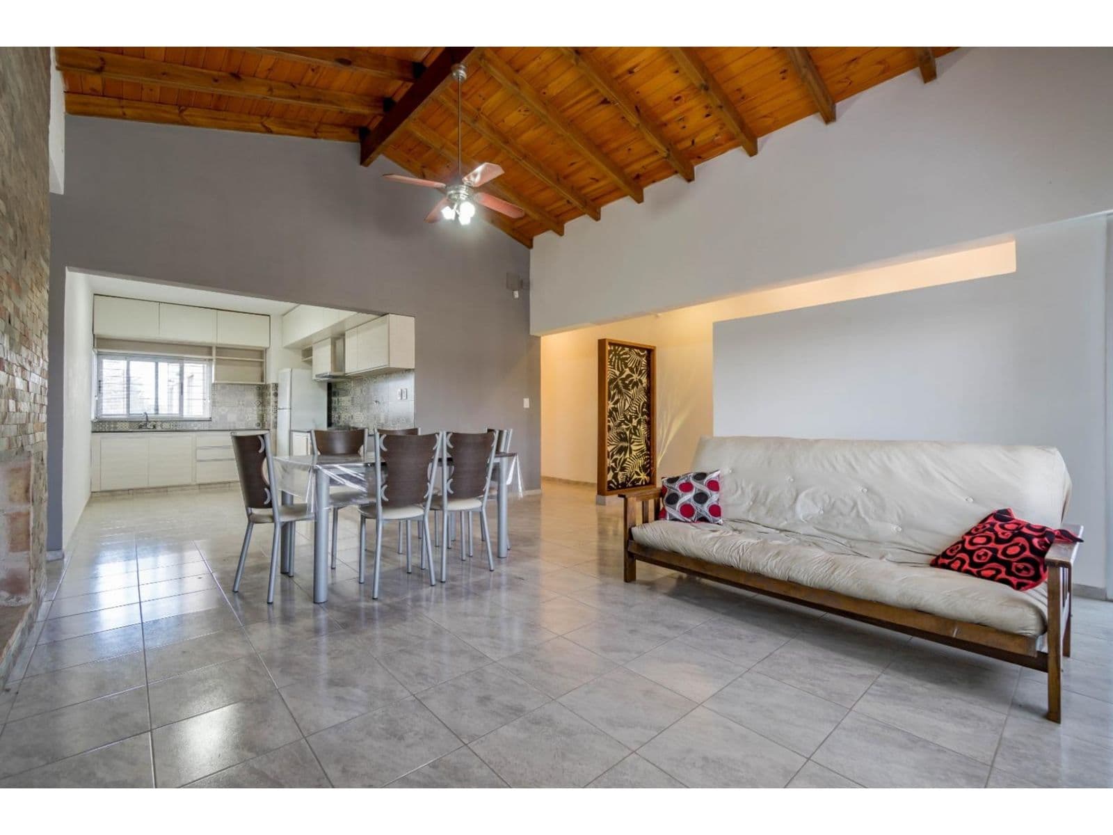 ARROYO SECO - IMPECABLE !!! Rioja N° 1033 Bis -- $ 1.050.000.- — foto 3