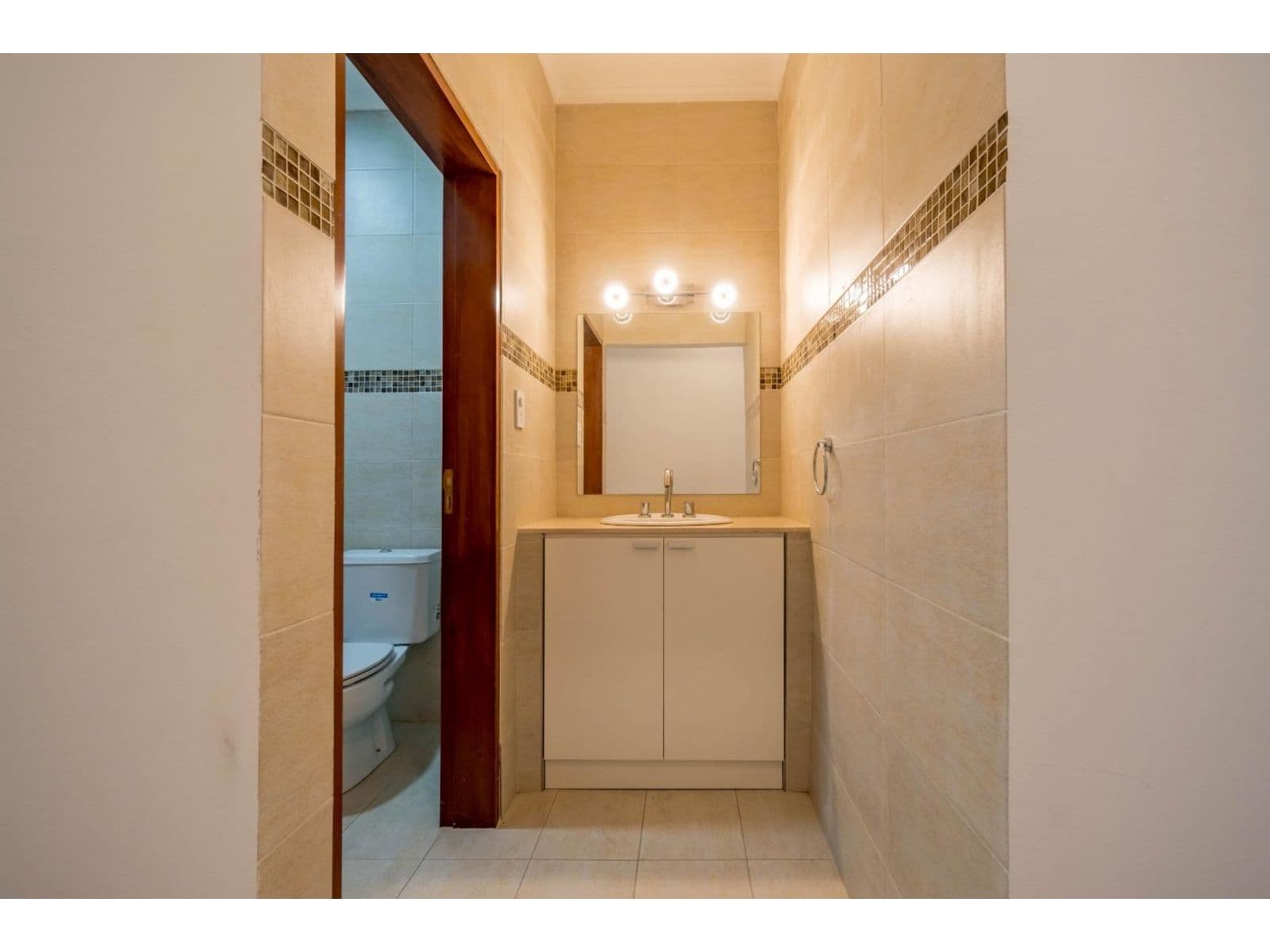 ARROYO SECO - IMPECABLE !!! Rioja N° 1033 Bis -- $ 1.050.000.- — foto 15