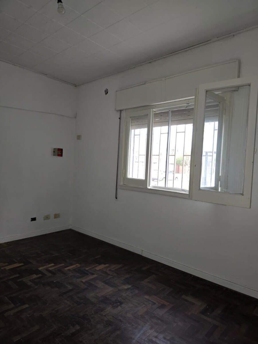 ALQUILER CASA DOS DORMITORIOS EN PLANTA BAJA MORENO 3255 — foto 12