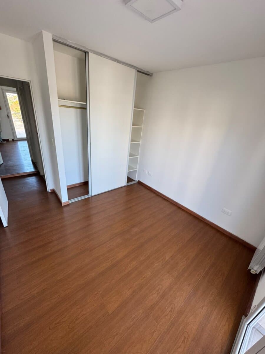 Departamento 2 Dormitorios con Balcon Terraza - Alberdi — foto 13