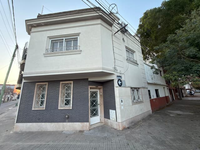 CASA DE ESTILO EN BARRIO ECHESORTU