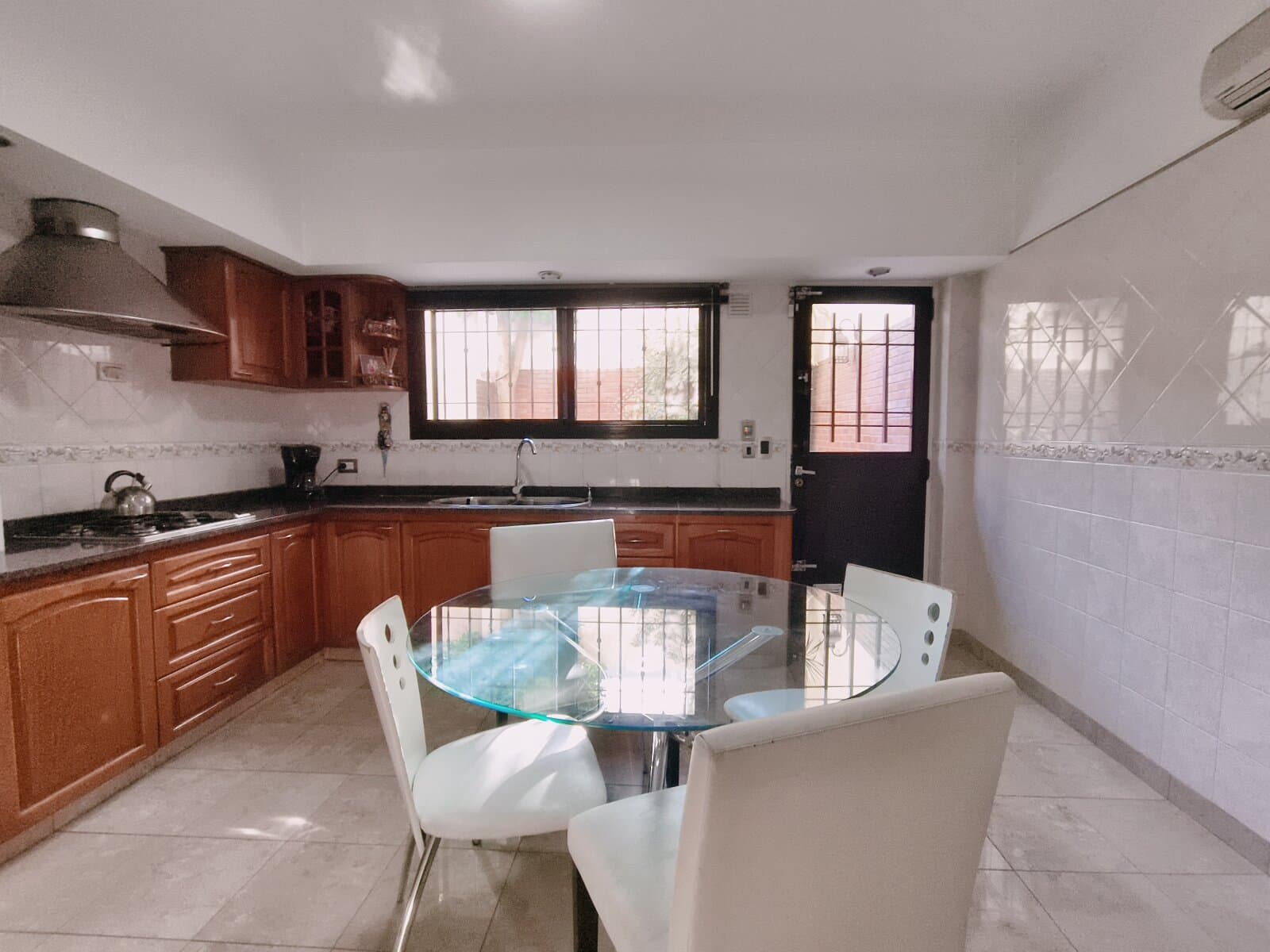 Triplex de 5 ambientes con terraza, parrilla y cochera en Mataderos — foto 10