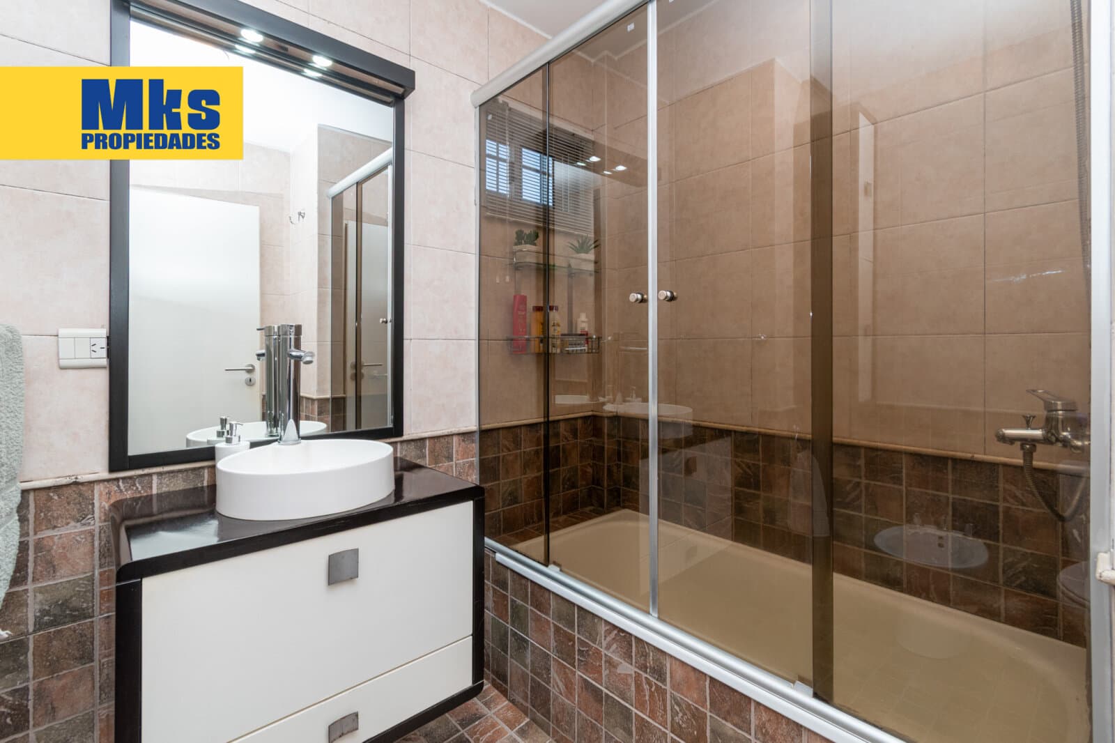 Venta. Departamento. 3 ambientes. Semipiso. Moderno. Balcon. — foto 7