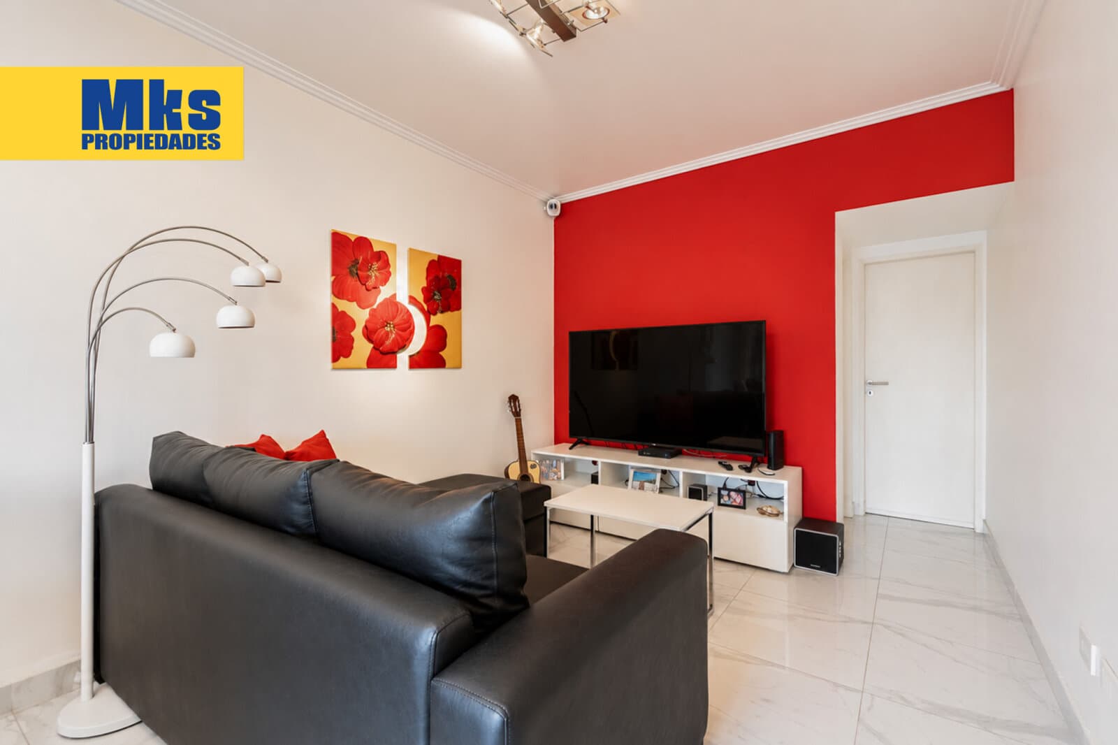 Venta. Departamento. 3 ambientes. Semipiso. Moderno. Balcon. — foto 3