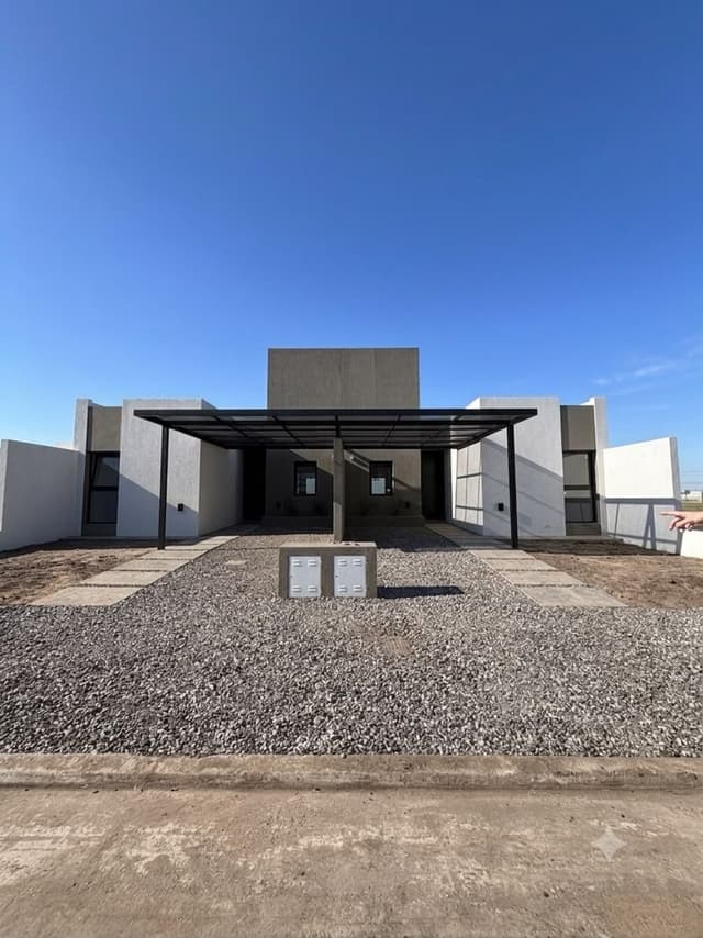 DUPLEX EN PAMPAS DE MANANTIALES