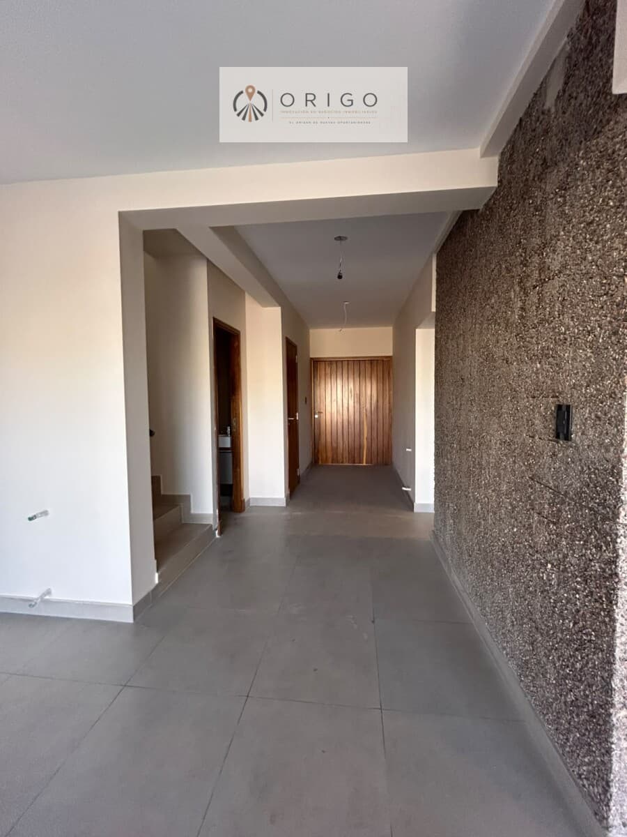 ESPECTACULAR CASA MODERNA EN BARRIO LOMAS DE RUSSELL — foto 15