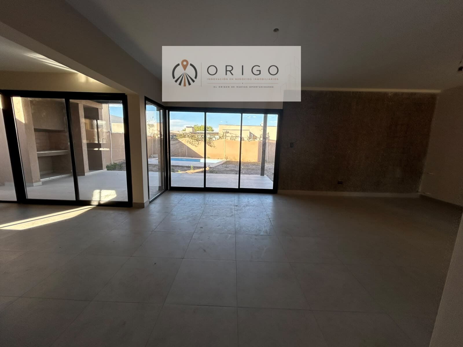 ESPECTACULAR CASA MODERNA EN BARRIO LOMAS DE RUSSELL — foto 12