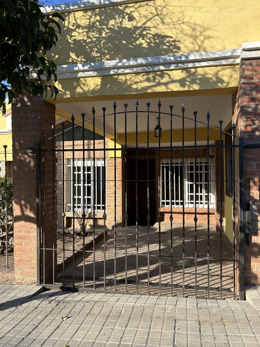 Alquiler Casa en Barrio Parque Chacabuco — foto 2