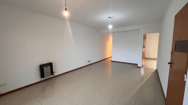 Iriondo 1344 - Semipiso de 2 dorm. con cochera