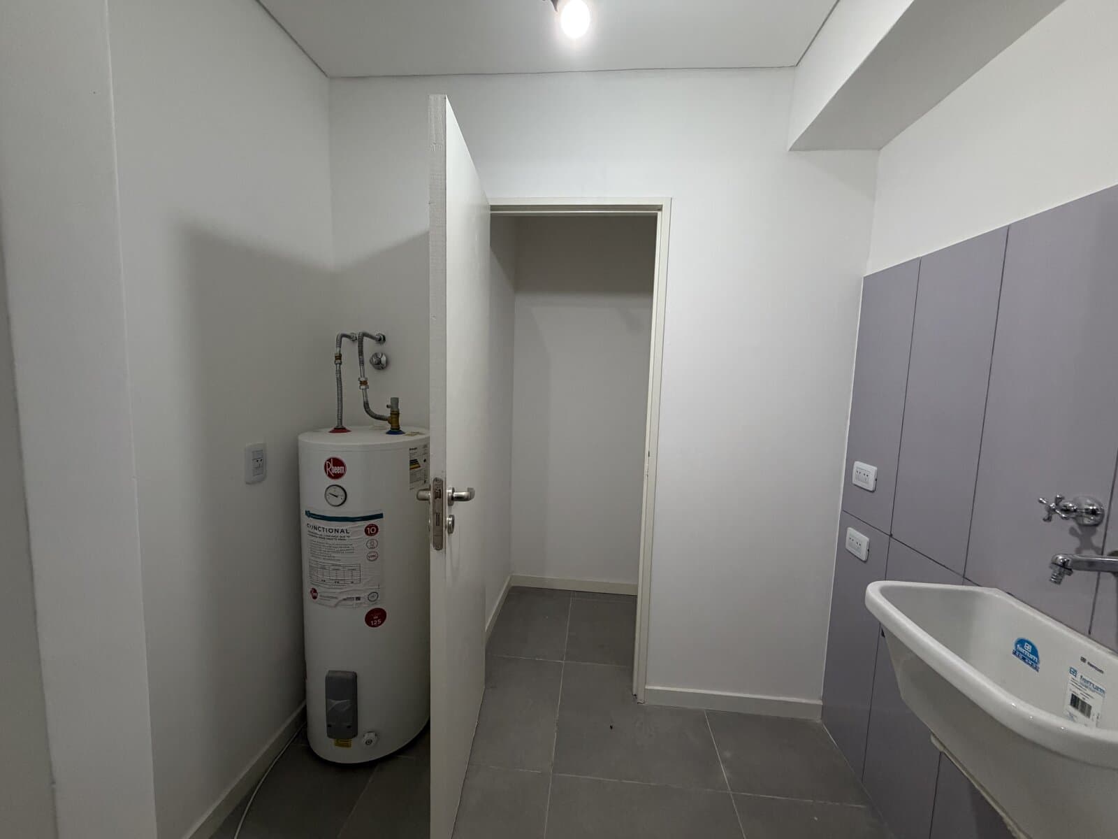 Casa de Pasillo 1 dormitorio con patio — foto 11
