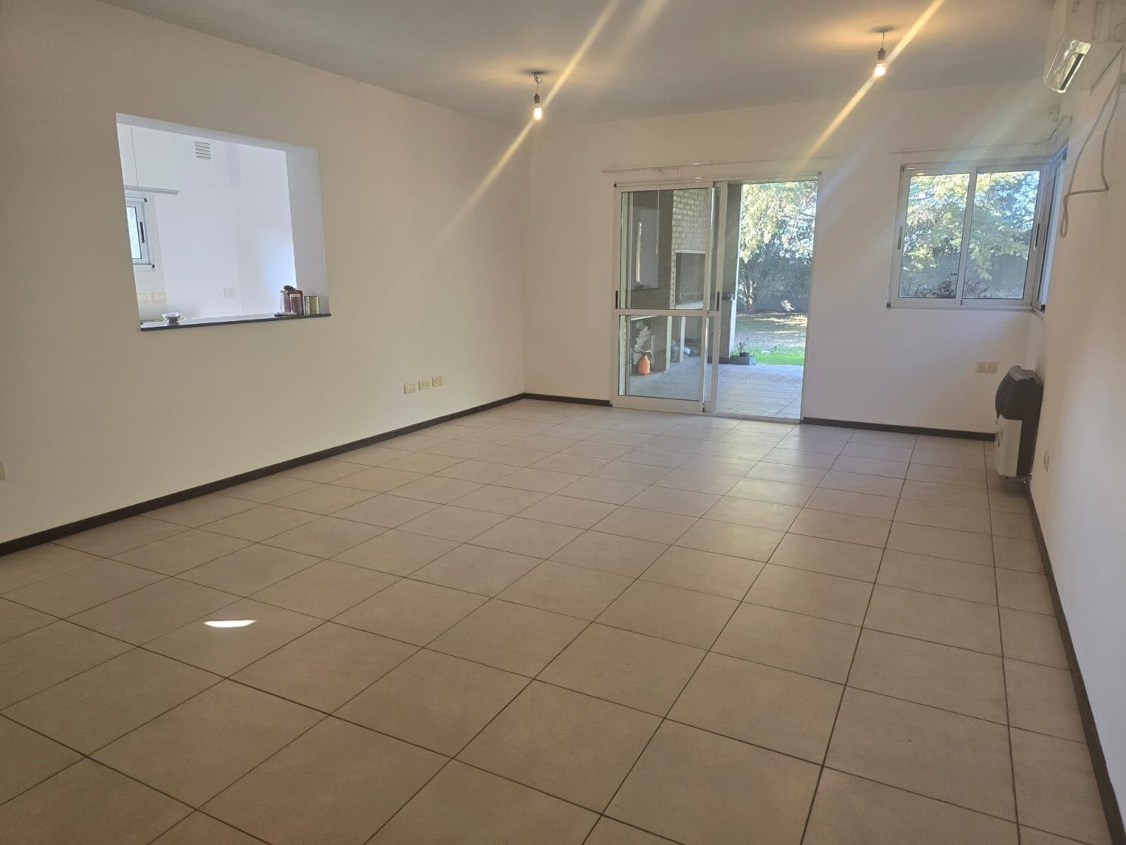 Casa 3 dormitorios con cochera - Barrio Privado Campos de Esther — foto 14