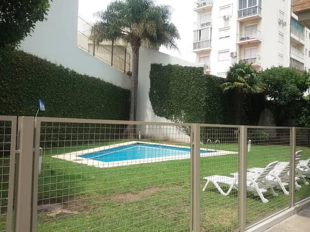 Caballito, Franklin 900, 3 amb, 70m2, u$s 850 + expensas ( Julio 2026= $ 340,000) + servicios.