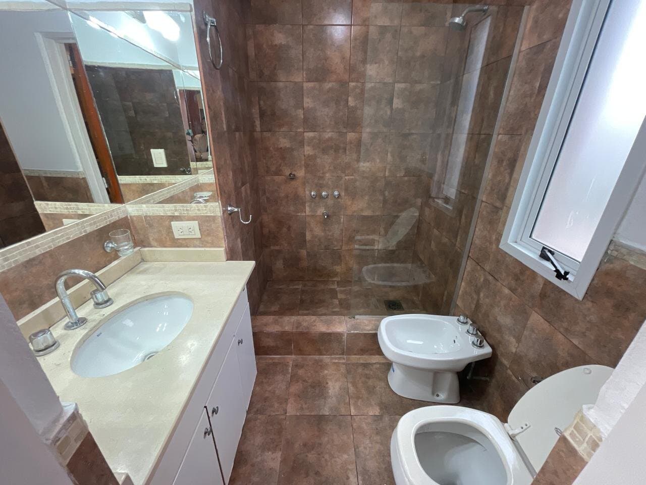 ALQUILO IMPORTANTE CASA 3. DORMIS. PROXIMA A MENDIOLAZA — foto 9