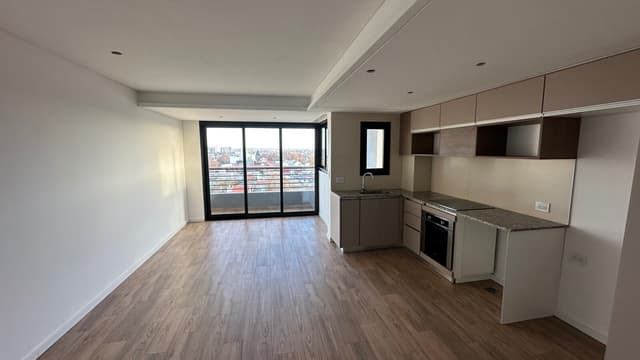 SEMIPISO 2 AMBIENTES A ESTRENAR AL FRENTE – PISO 8° – BARRIO SAN JOSÉ