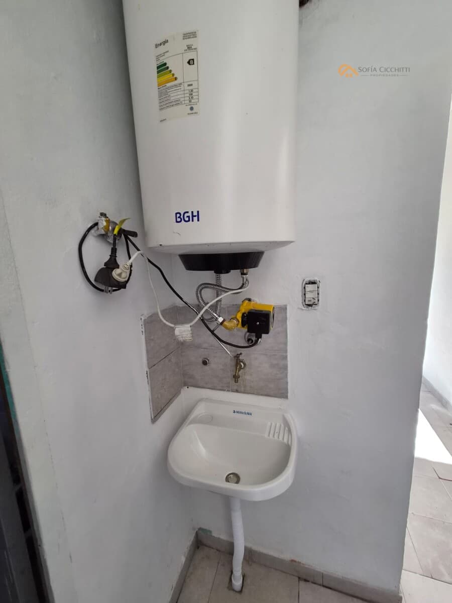 ROLDAN - CASA EN VENTA -A POCAS CUADRAS DEL CENTRO -2 DORMITORIOS — foto 8