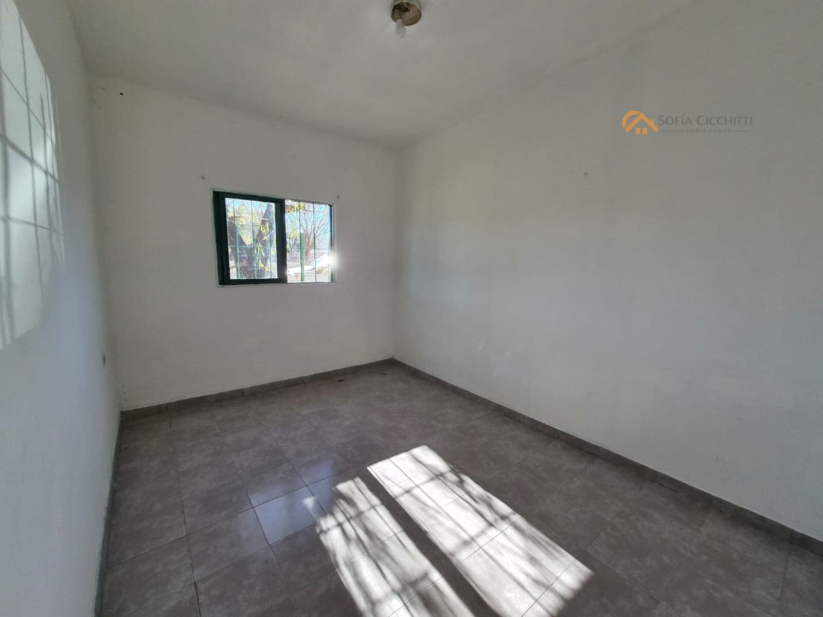 ROLDAN - CASA EN VENTA -A POCAS CUADRAS DEL CENTRO -2 DORMITORIOS — foto 6