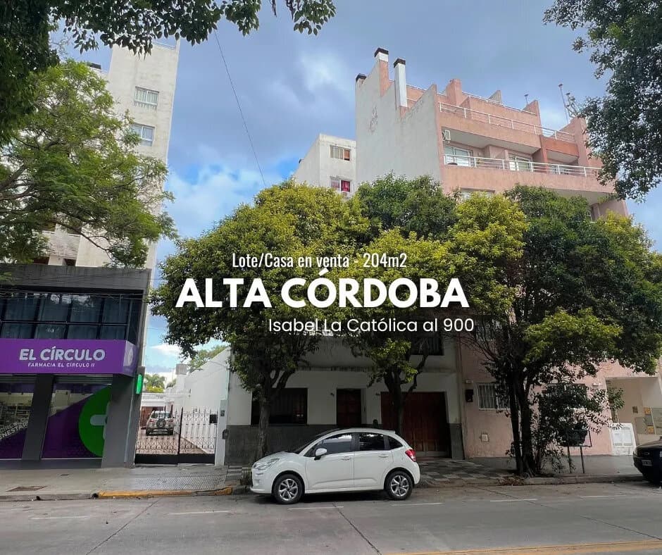 Casa 3 Dormitorios Isabel La Católica — foto 1
