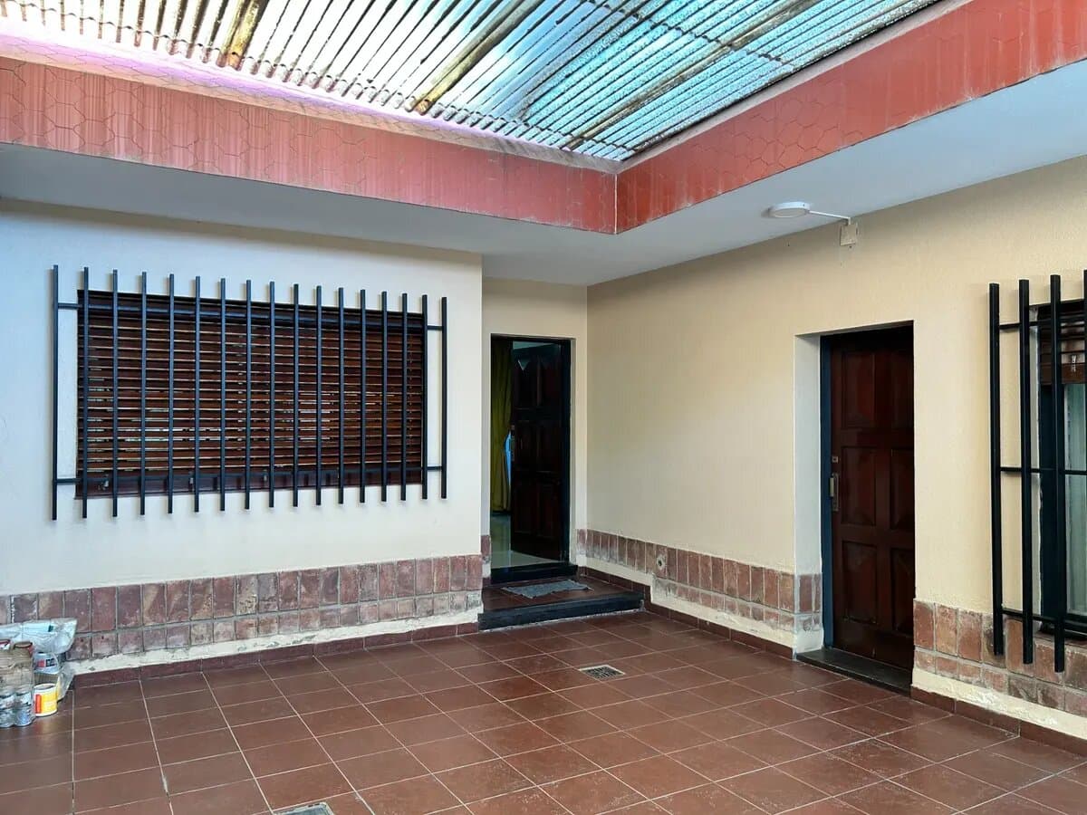 Casa 3 Dorm. Apto Crédito. En B° Altamira — foto 8