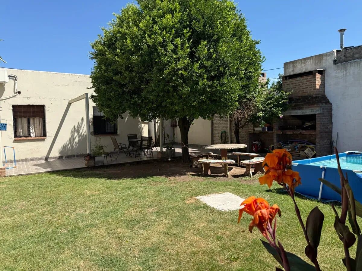 Casa De 3 Dormitorios Con Gran Parque. — foto 5