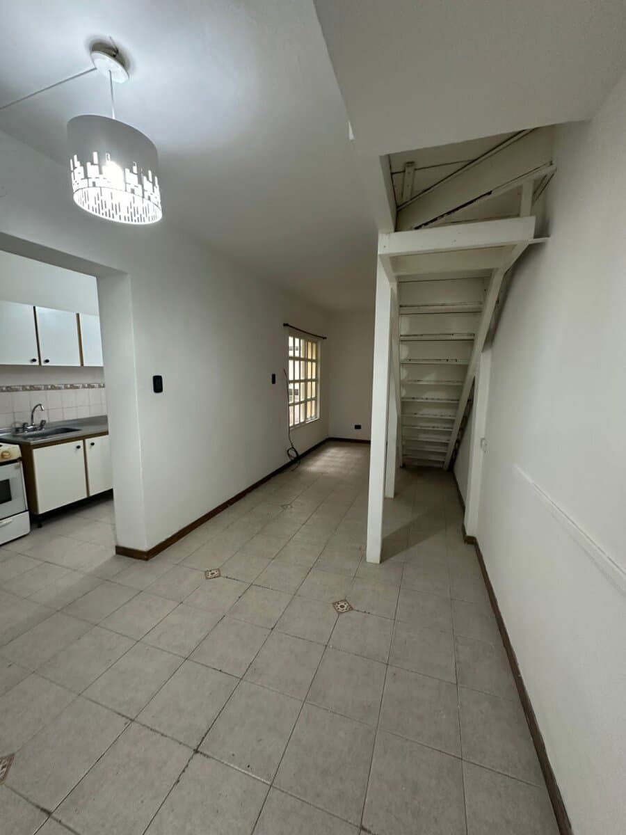 ALQUILER DUPLEX 2 DORMITORIOS- BARRIO LOURDES — foto 1