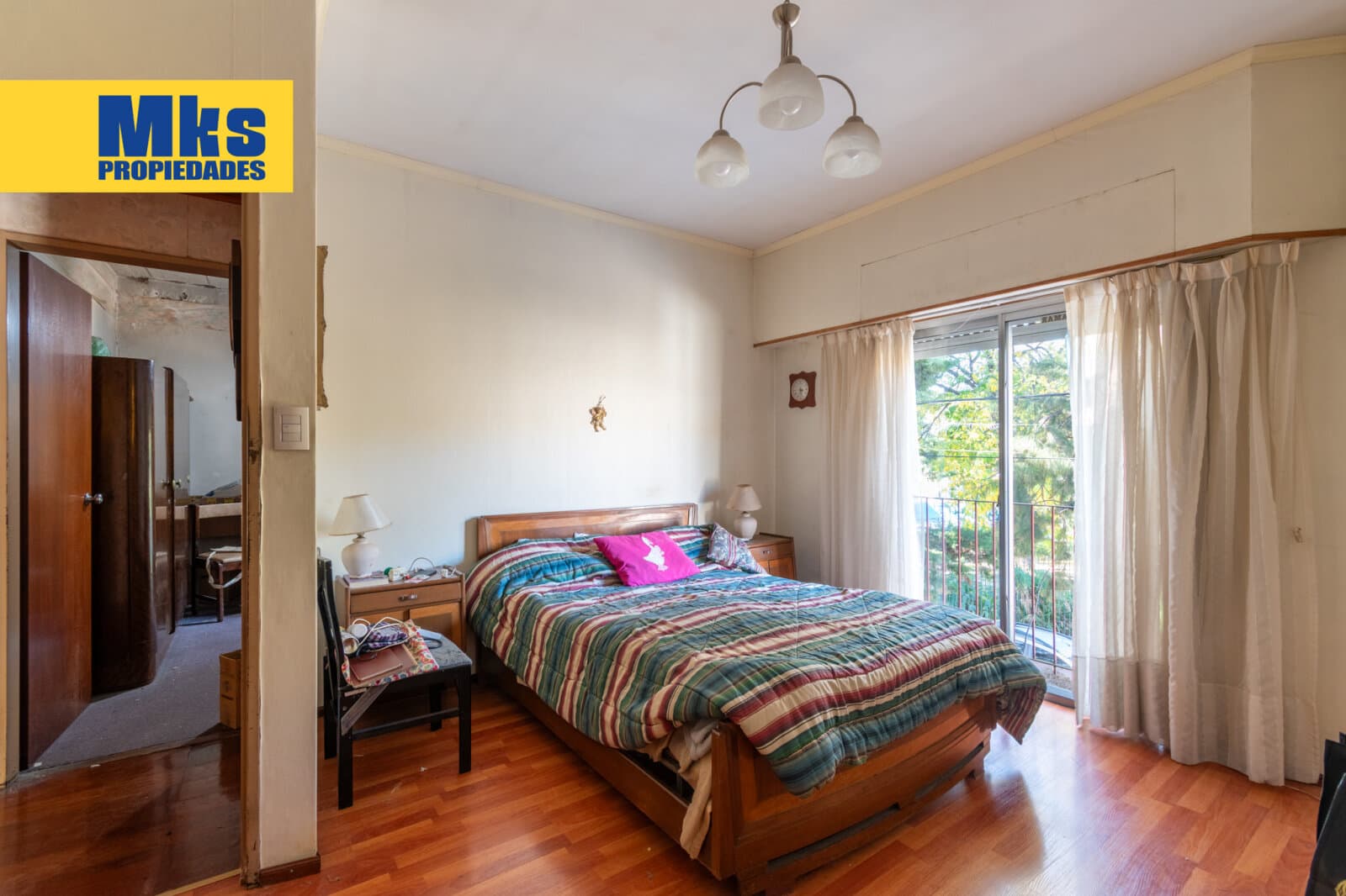 Venta. Casa. 5 dormitorios. Garaje y terraza. — foto 8