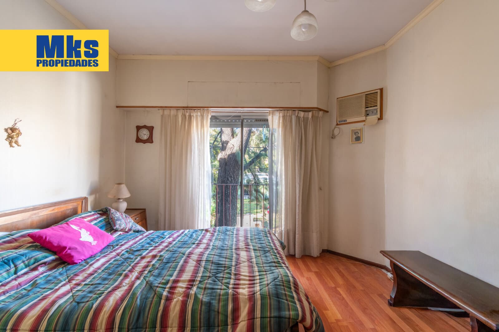 Venta. Casa. 5 dormitorios. Garaje y terraza. — foto 9