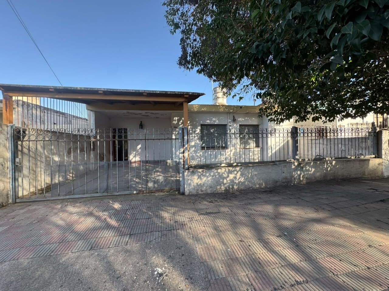 VENDO CASA EN PARQUE LICEO — foto 2